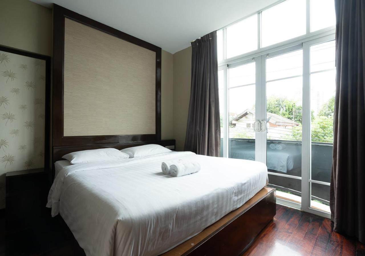 Greenview Ekkamai10 Suite Бангкок Экстерьер фото